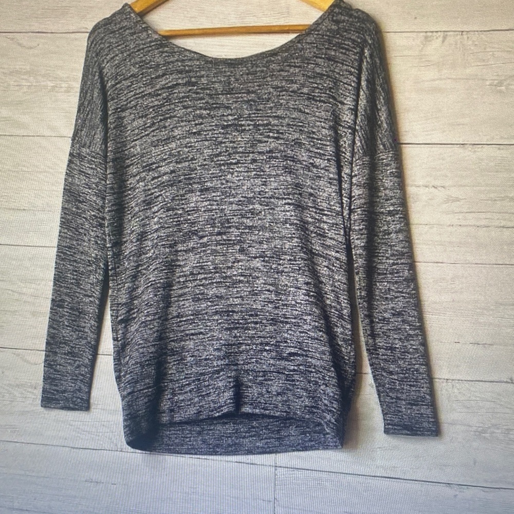 Athleta Marled Gray Scoop Neck Pullover
